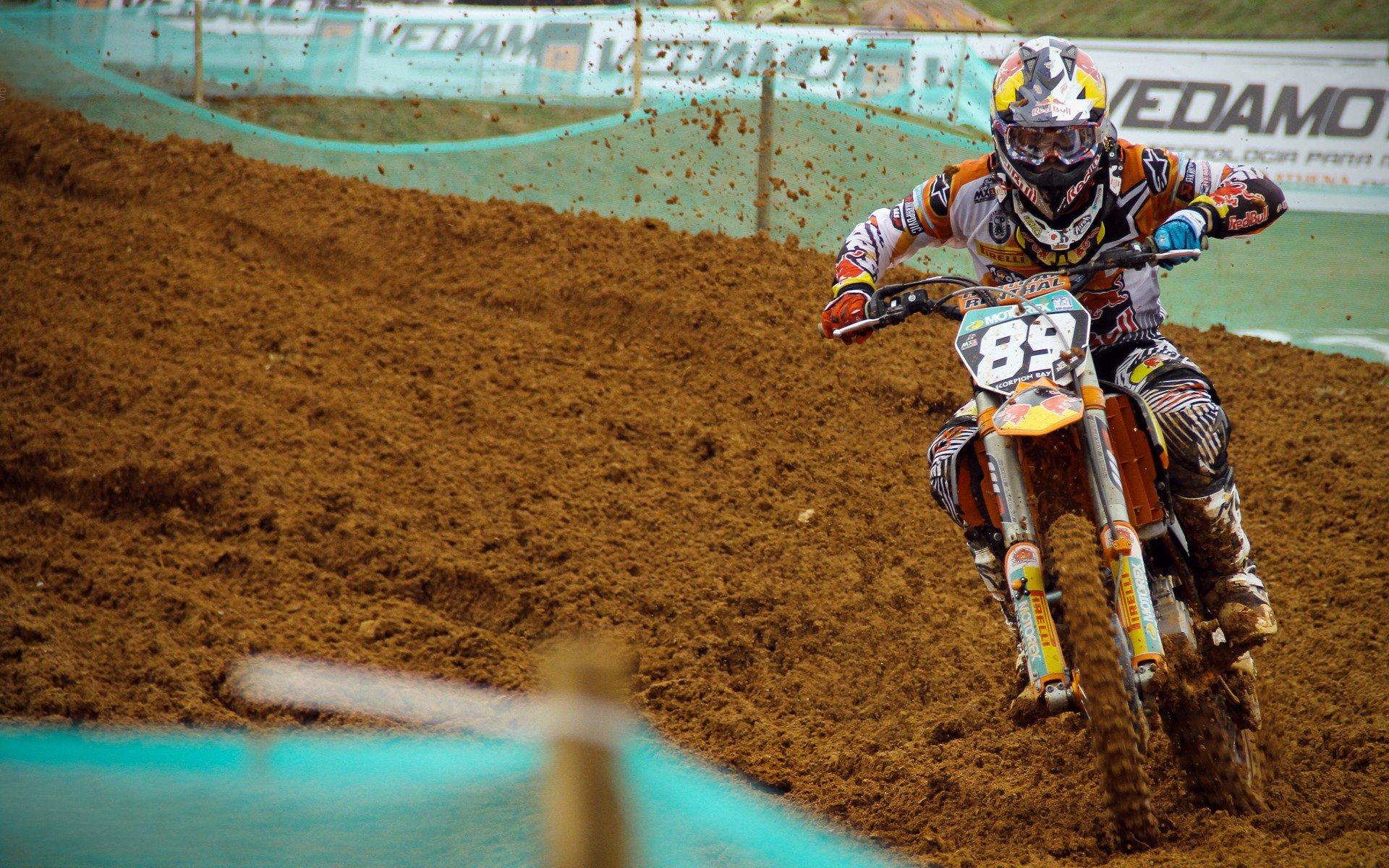 体育明星携手慈善机构举办公益赛 助力贫困地区儿童教育