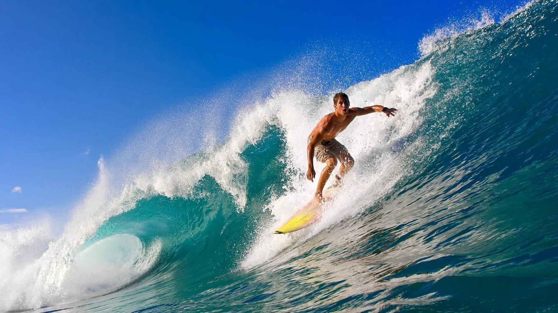 阿尔卡拉斯横扫对手晋级美网八强 新生代巨头展现王者气质